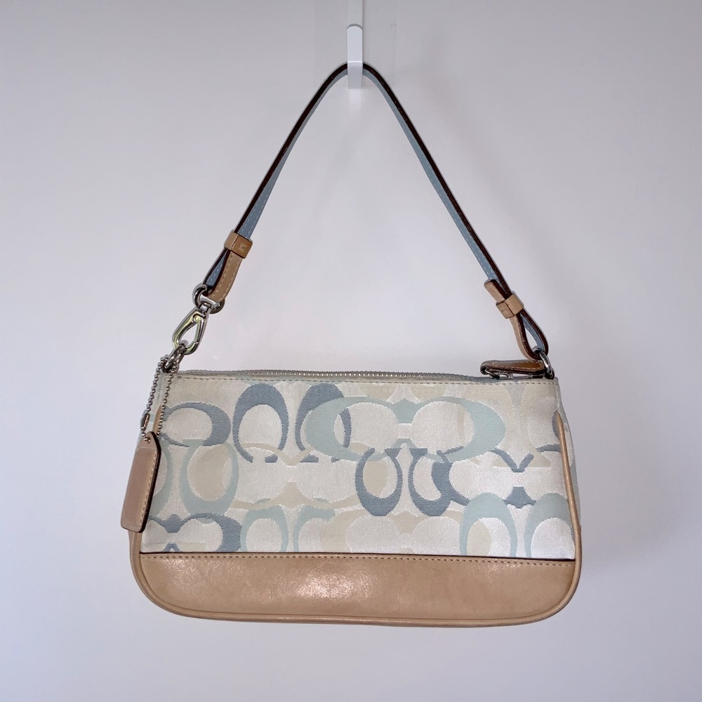 Light pale blue coach mini baguette purse! Great condition💙